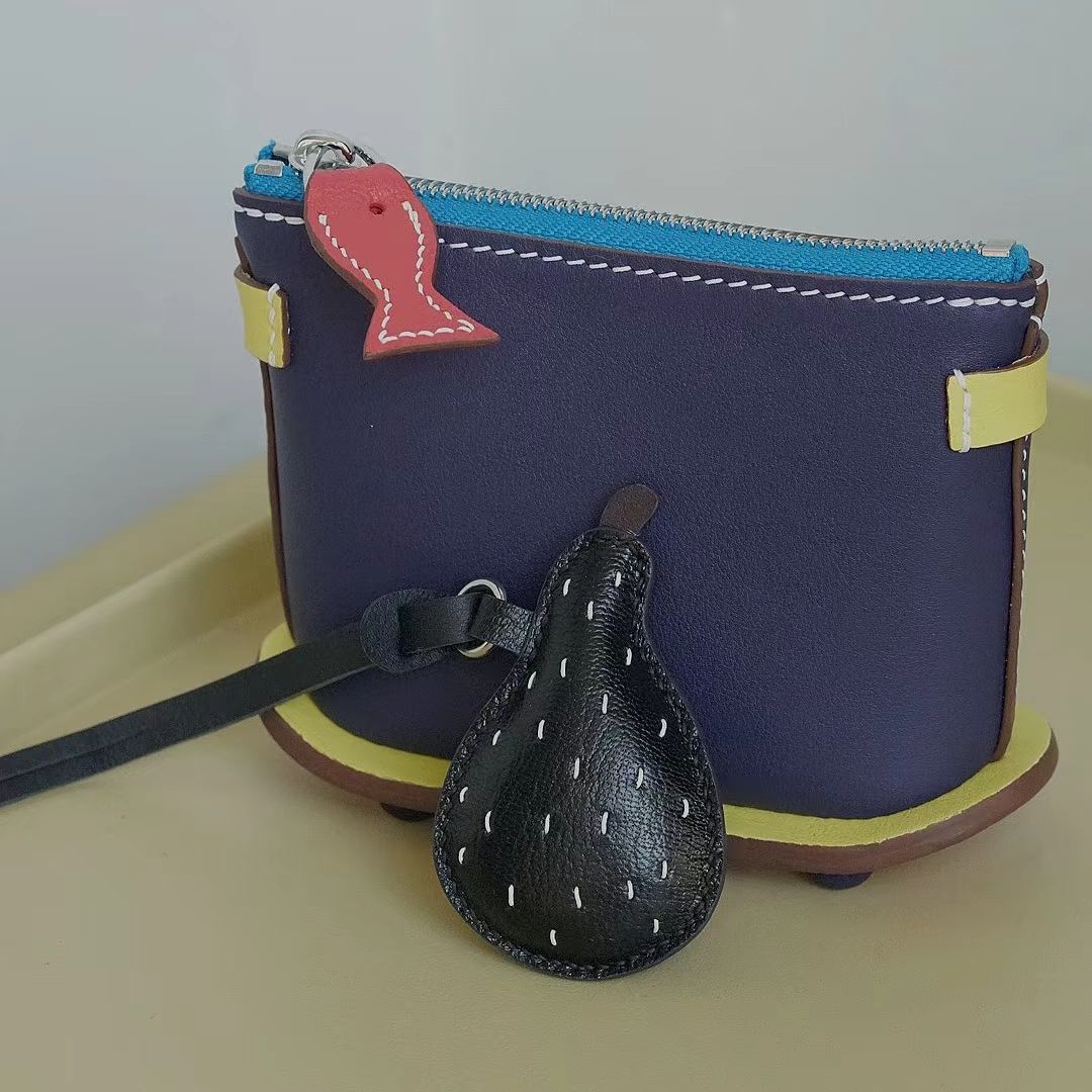 orange pear bag charm
fruit themed bag accessory gift
orange fruit keychain for bags
unique fruit bag charm birthday gift