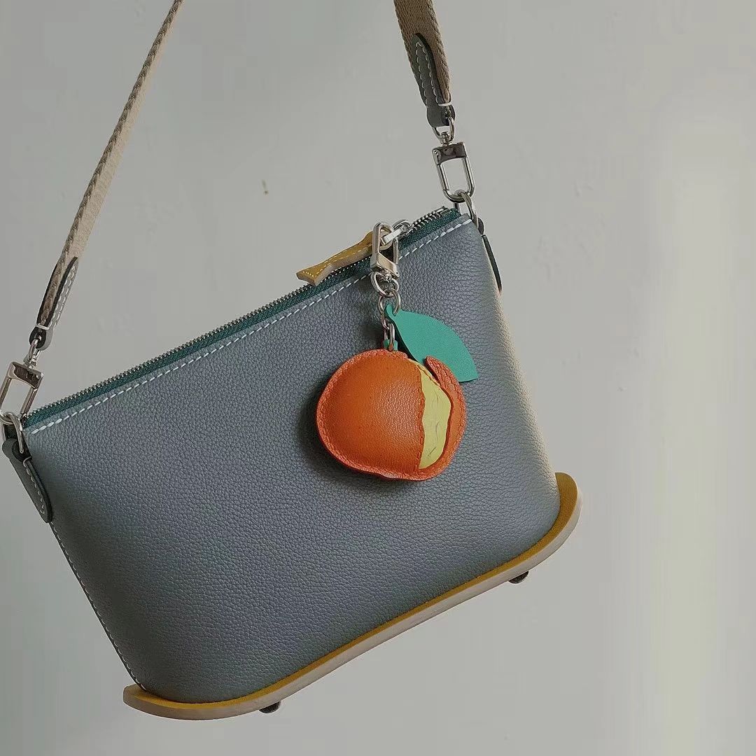 orange pear bag charm
fruit themed bag accessory gift
orange fruit keychain for bags
unique fruit bag charm birthday gift
﻿