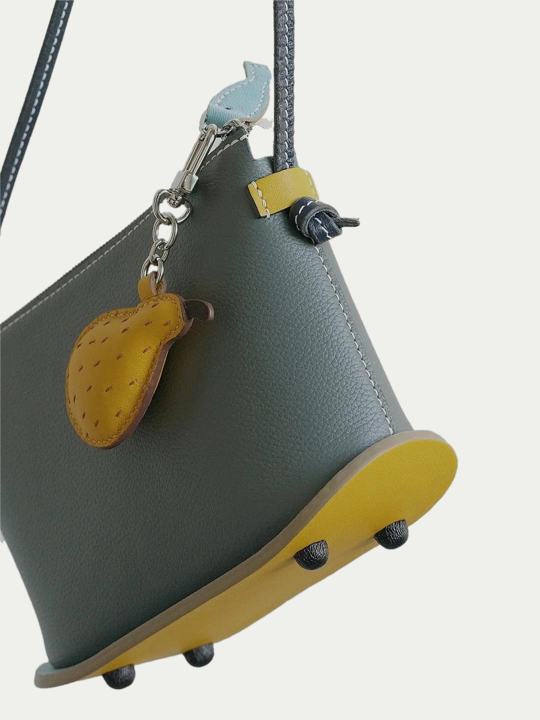 orange pear bag charm
fruit themed bag accessory gift
orange fruit keychain for bags
unique fruit bag charm birthday gift