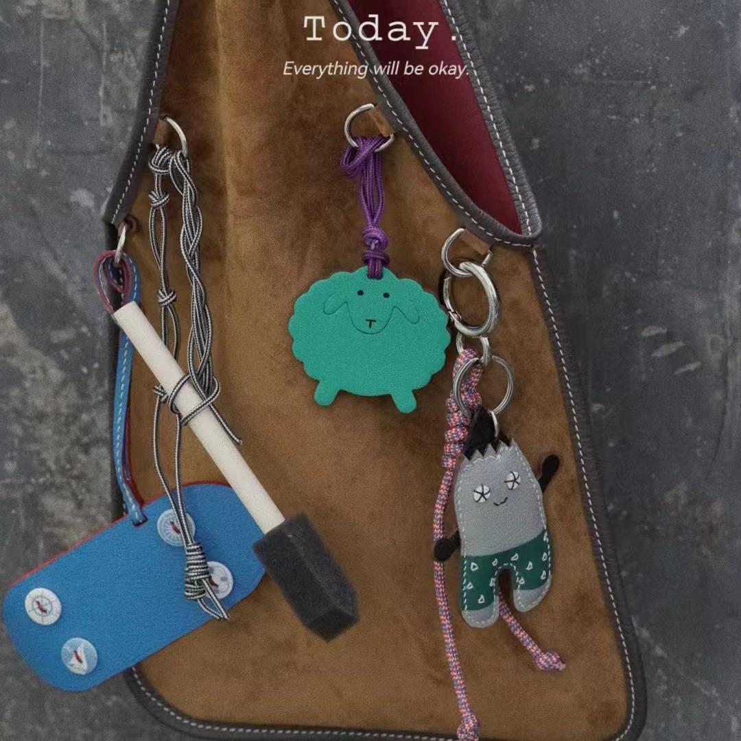 pencil bag charm gift
birthday gift
festival gift
keychain