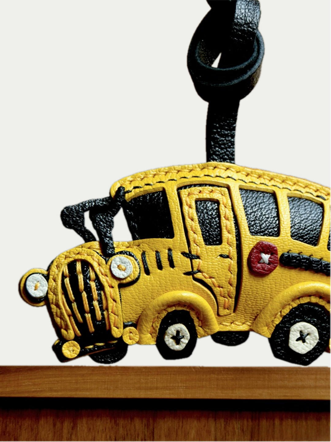 SCHOOL BUS bag charm gift
luxury handmade gift set
French sheepskin handmade keychain