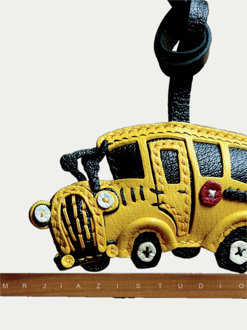 SCHOOL BUS bag charm gift
luxury handmade gift set
French sheepskin handmade keychain