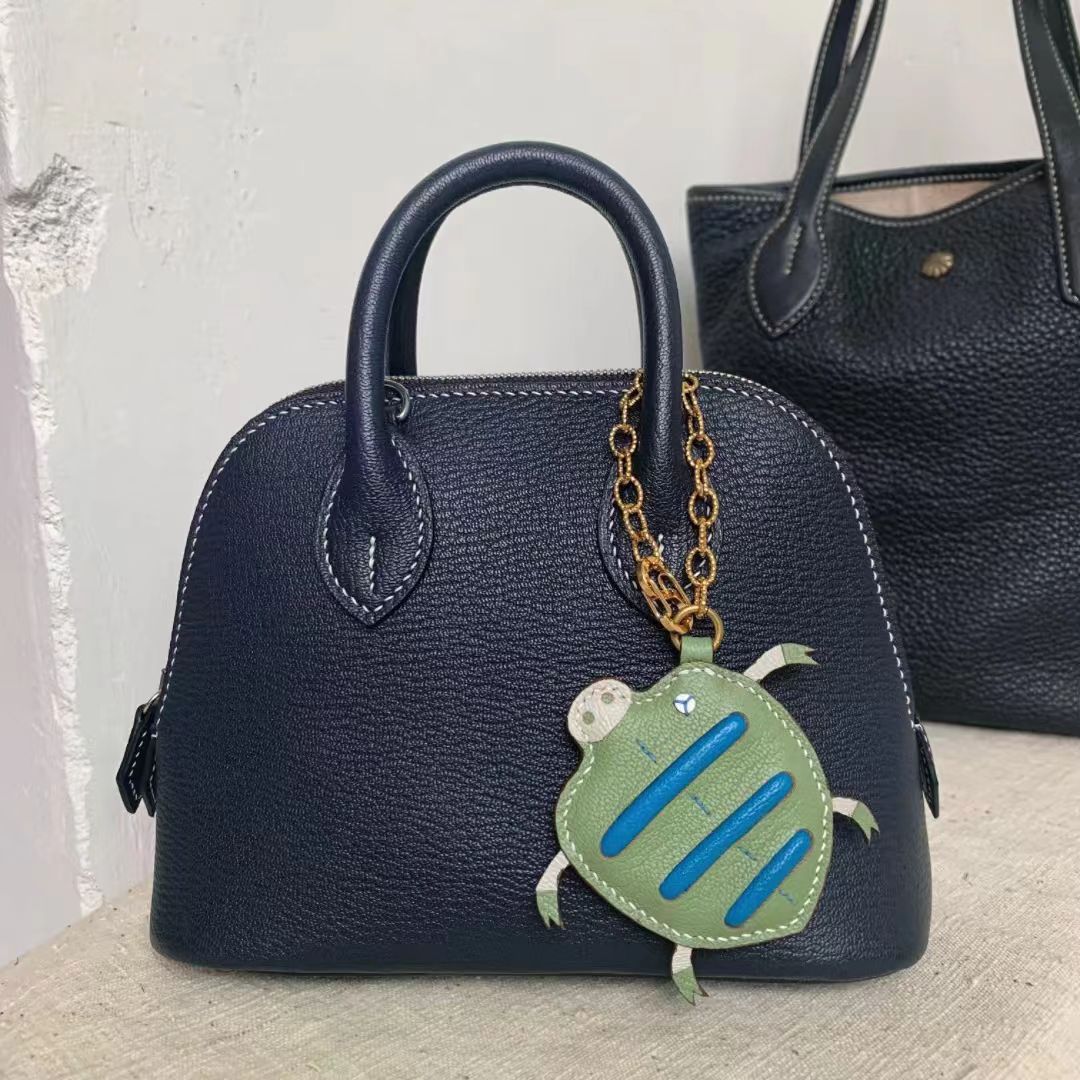 sea turtle bag charm gift
keychain
birthday gift
Christmas gift