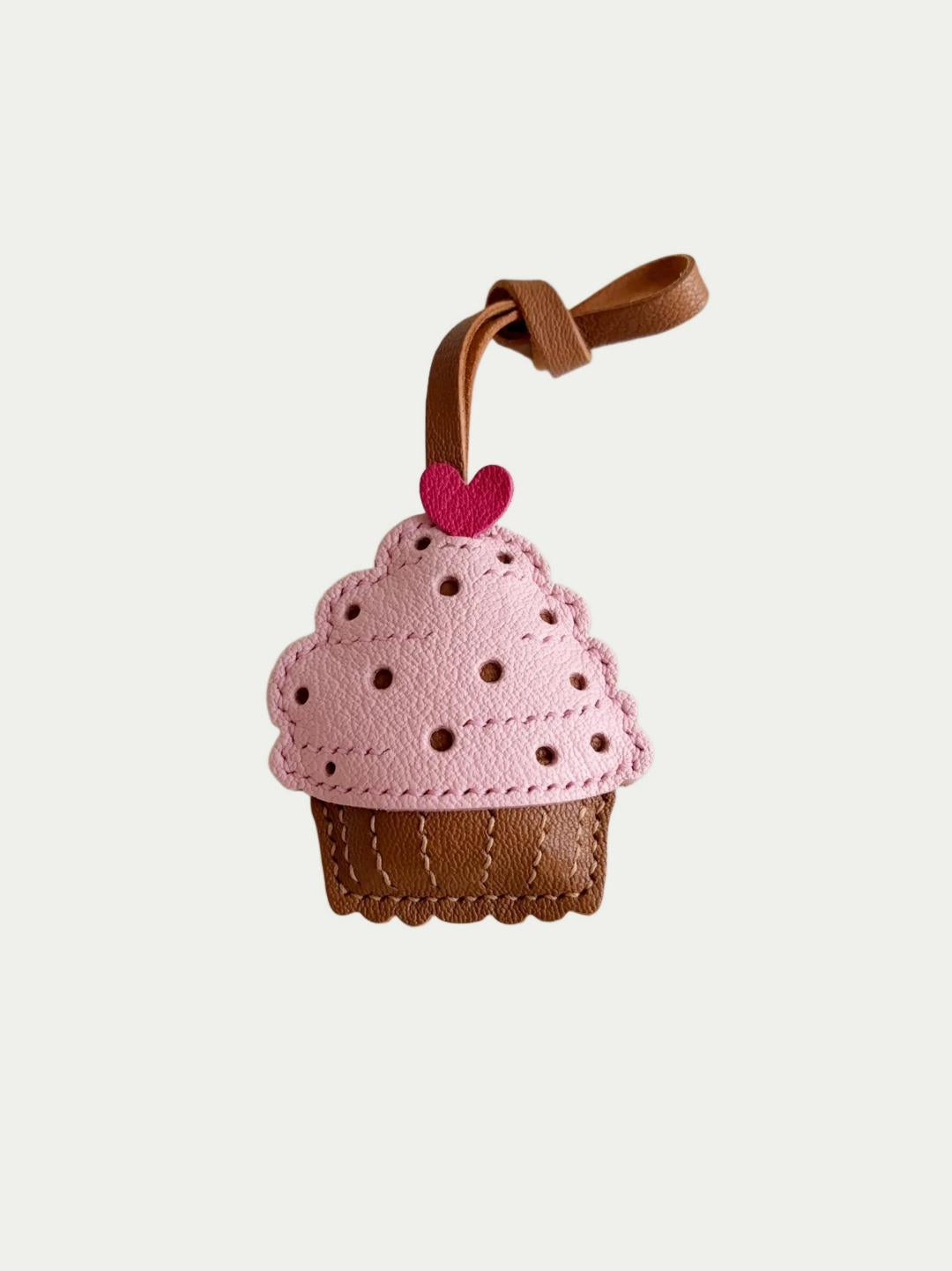 Sweet dessert bag charm accessory
Cute food leather bag charm
Handmade French lambskin cake bag charm
Cute mini cake bag charm handmade leather
French lambskin cake bag charm
Handmade cake bag charm
Sheepskin cake bag pendant
Leather cake bag charm