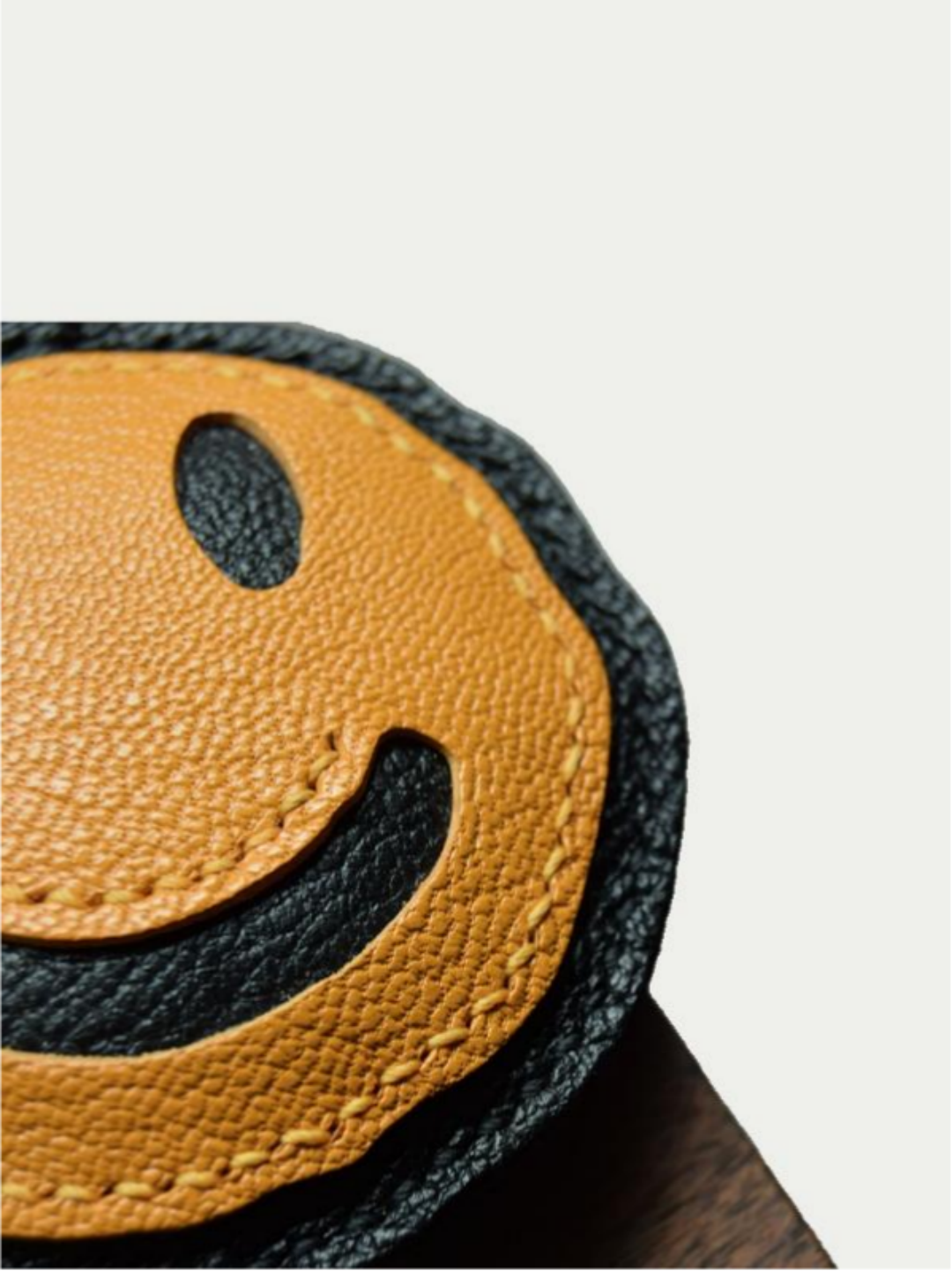 smiling face  bag charm gift
luxury handmade gift set
French sheepskin handmade keychain